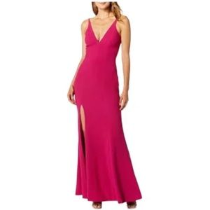 Jump apperal pink dress with no tags. Size M